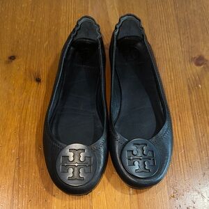 Tory Burch Black Leather Flats with Logo Size 5.5